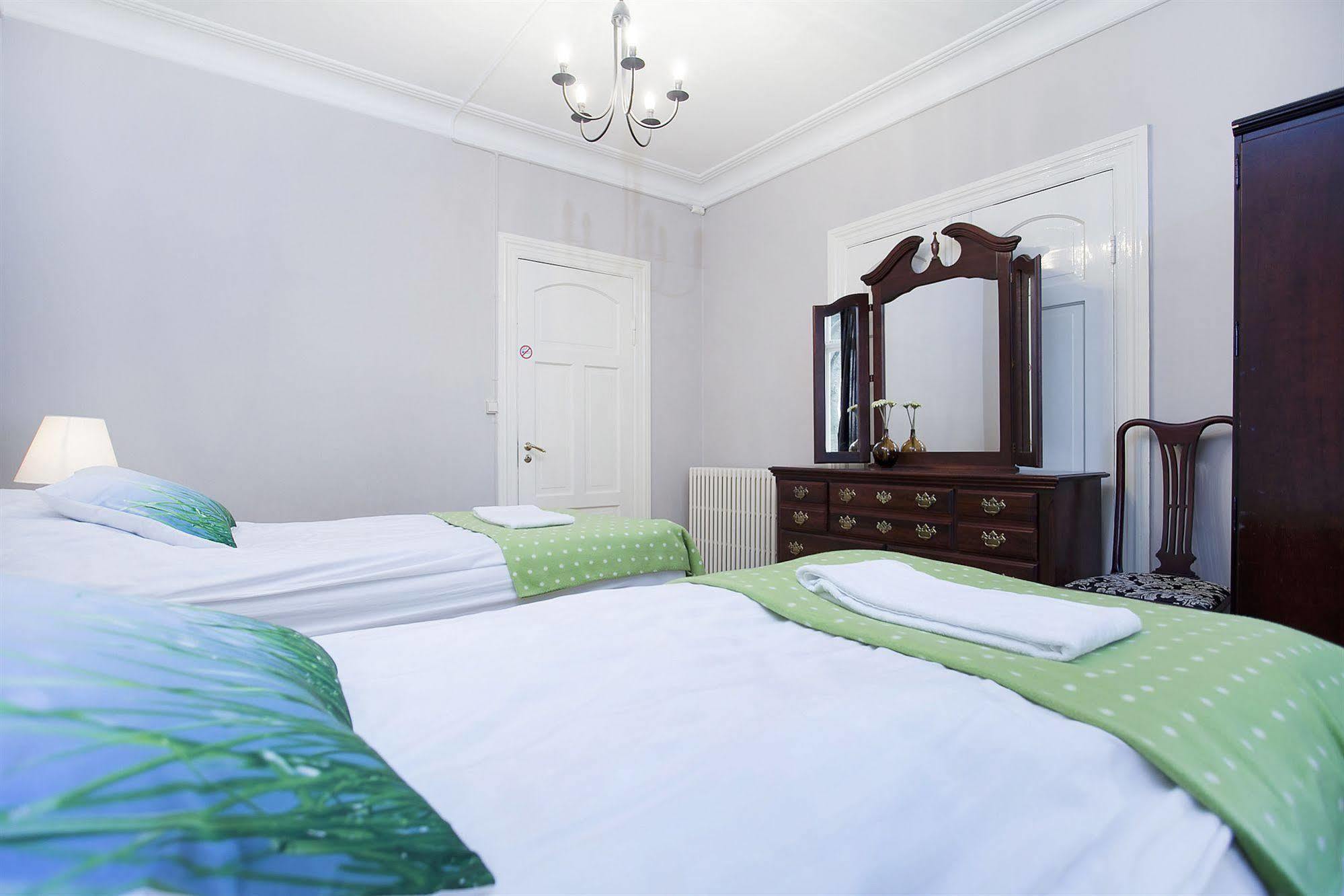 Skolabru Guesthouse Reykjavik Ngoại thất bức ảnh
