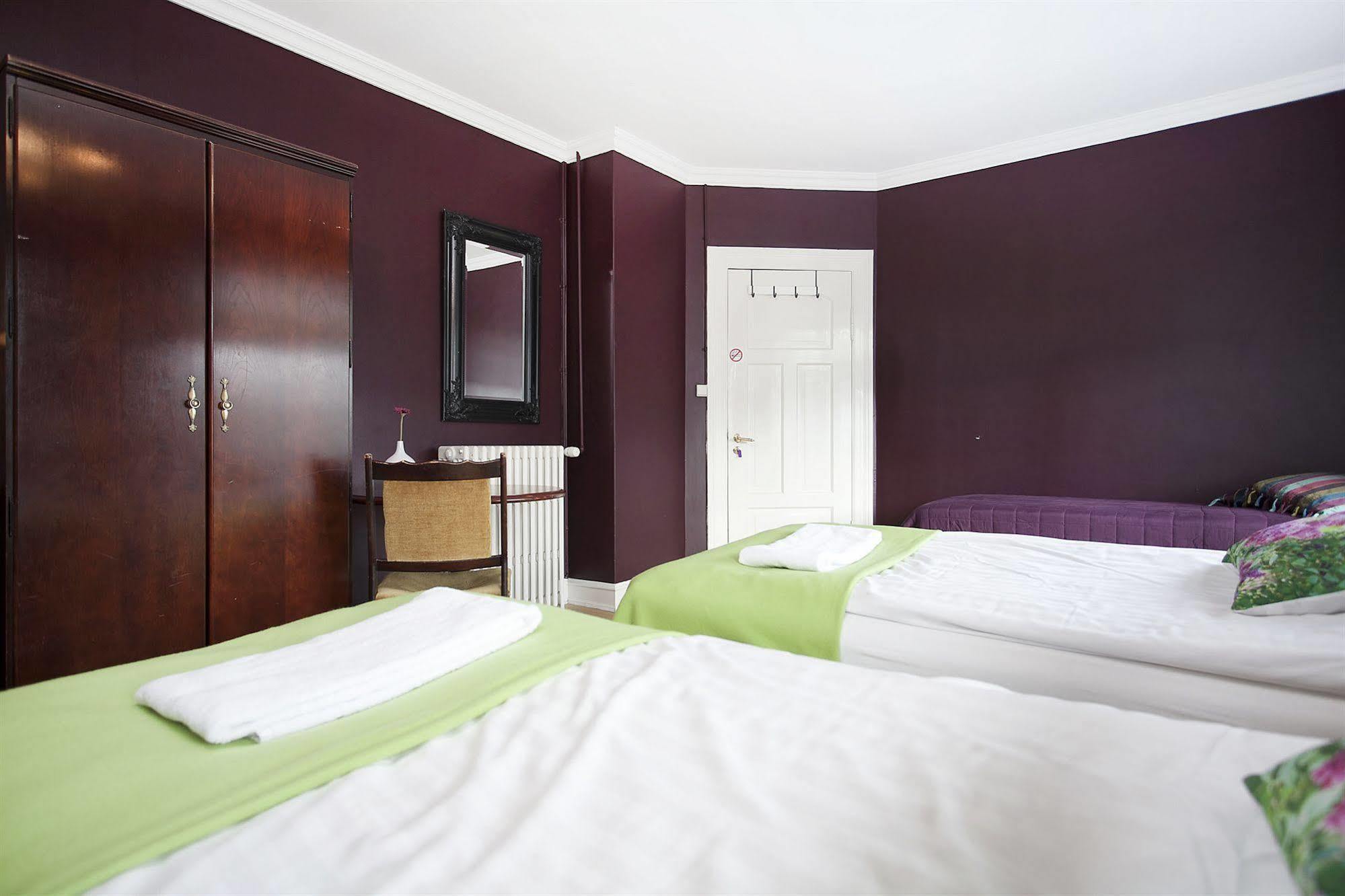 Skolabru Guesthouse Reykjavik Ngoại thất bức ảnh