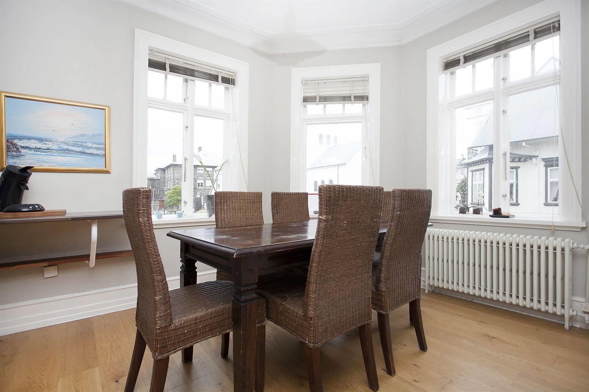 Skolabru Guesthouse Reykjavik Ngoại thất bức ảnh