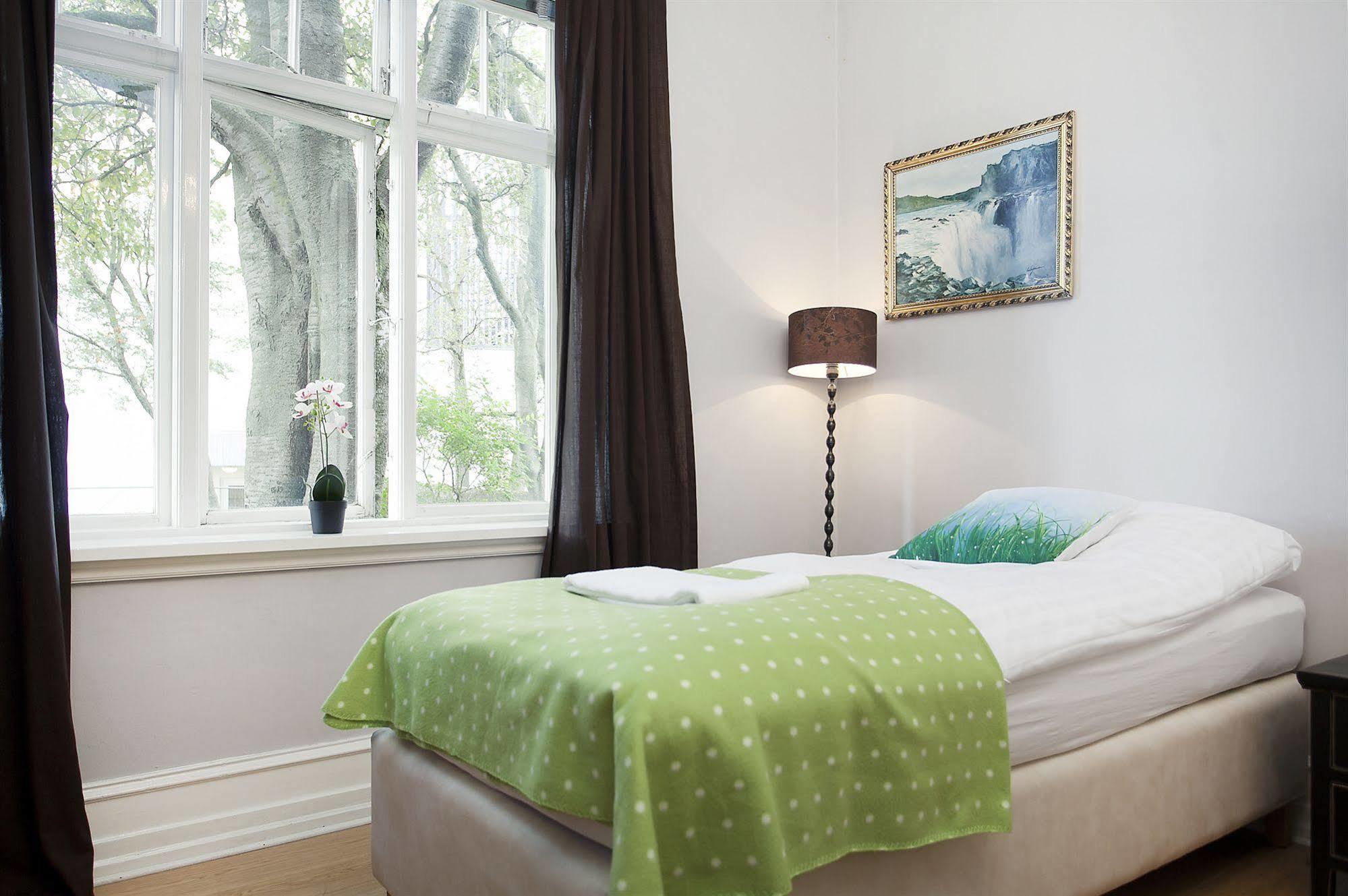 Skolabru Guesthouse Reykjavik Ngoại thất bức ảnh